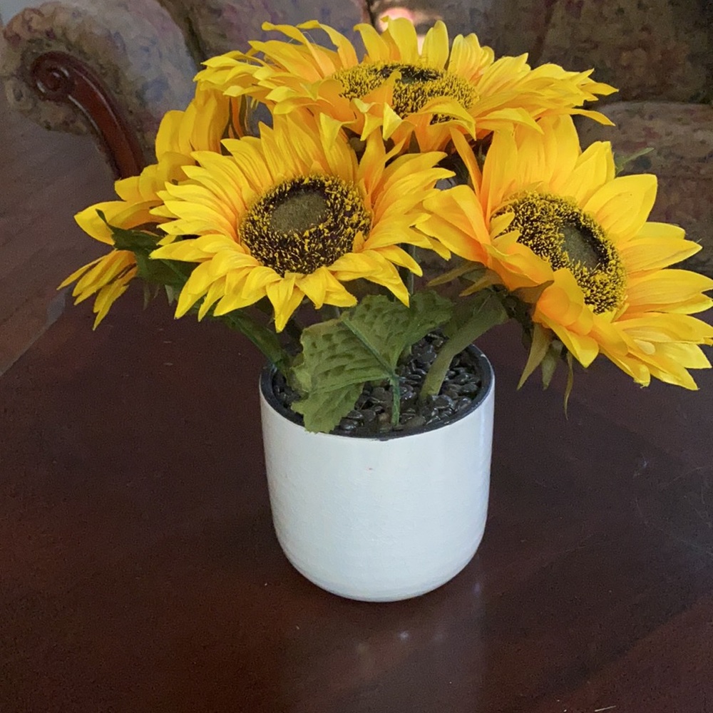 Faux Floral Sunflower 🌻 Planter with Marble Rocks